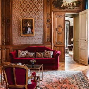 L’ABBAYE – SUITE DE LA BARONNE, 1 King bed with Estate View, 1st floor