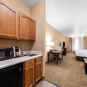 Studio Suite with Two Queen Beds