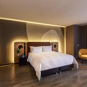 Executive King Suite