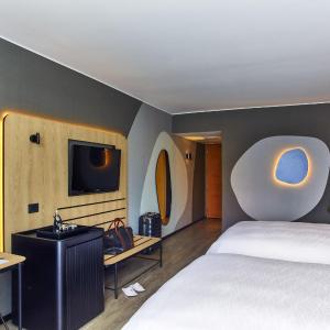 Deluxe Queen Room with Two Queen Beds