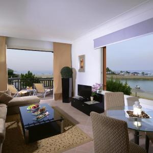 Deluxe Suite Beach Front