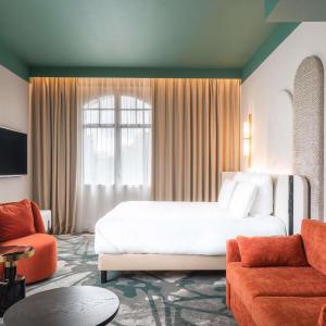 Deluxe King Room with Sofa