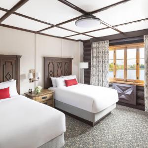 Fairmont Luxury Room, 2 Double Beds – River View