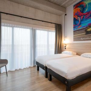 Superior Twin Room with Balcony