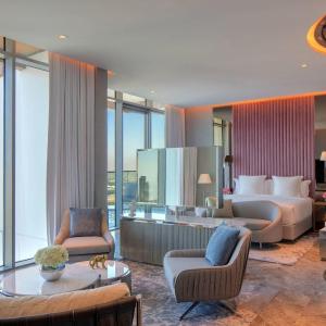 One-Bedroom Sky Penthouse Suite with Balcony