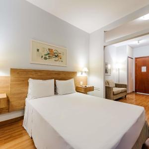 Standard Apartment with One Queen Bed