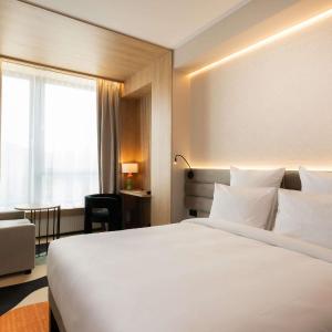 Classic Double Room with Sofa Bed and Mountain View