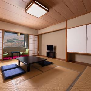 Japanese Style Classic Room with Four Futon Beds