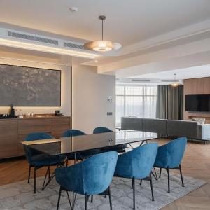 Superior King Suite with Sofa Bed