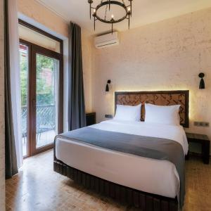 King Suite with Balcony