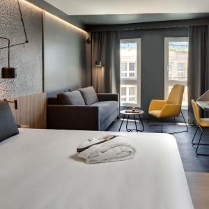 Privilege Room No Smoking with 1 double bed and sofa