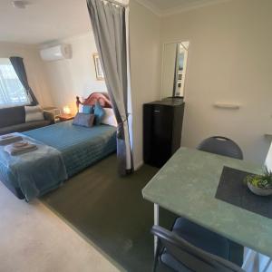 Queen Suite