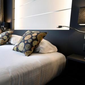 Comfort Queen Room with One Queen Bed