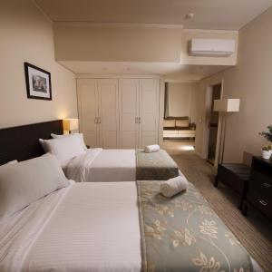 One-Bedroom Suite