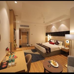 Superior King Room