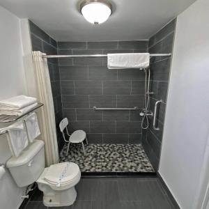 Queen Room with Two Queen Beds - Accessible/Non-Smoking 
