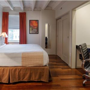 King Room with Spa Bath