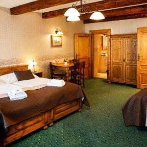 Large Triple Room