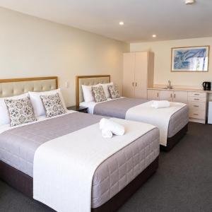 Deluxe Family Suite