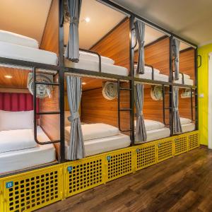 Bed in 8-Bed Mixed Dormitory Room