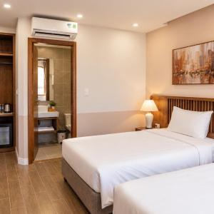 Deluxe Twin Room with Sea View