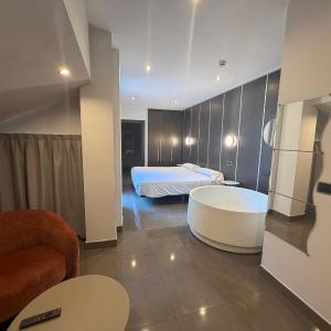 Deluxe Double Room with Bath