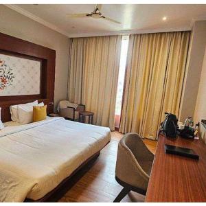 Suite with One Double Bed