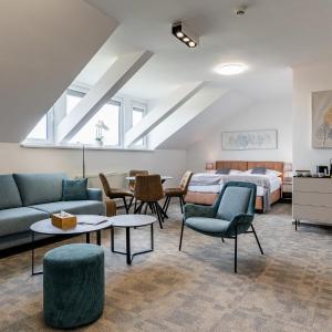 Deluxe Family Suite