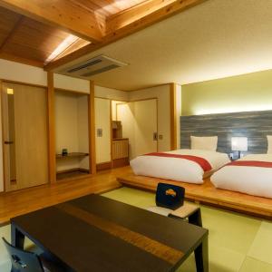 [Kawa, Tsuki, Yama] Japanese-Modern Style / 39 m² (3 Adults ※Adults Only) [With Semi-Open-Air Hot Spring Bath]