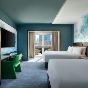 Premier Queen Room with City View and Balcony