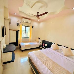 Standard Room AC with Triple Bed