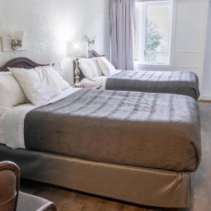 Standard Double Room with Two Double Beds