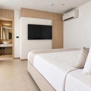 Family Suite with Balcony with Free shuttle bus to pattaya down town