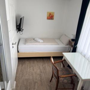 Budget Single Room