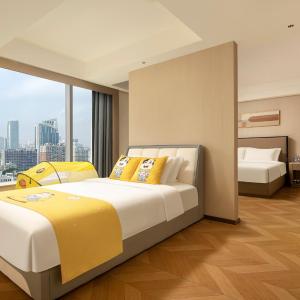 Queen Suite