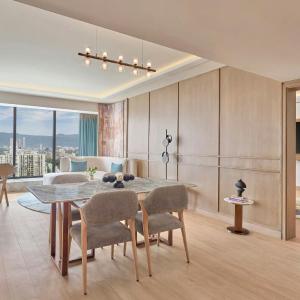 Athiva Signature Suite