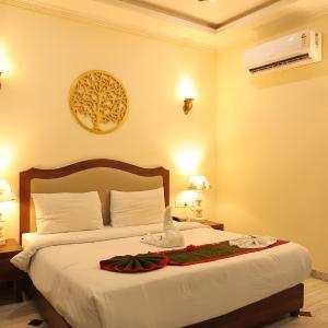 King Room with Balcony
