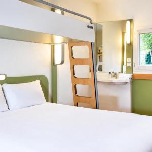 Double Room with Bunk Bed