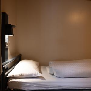 3 Bed Double Private Room Shared Bathroom