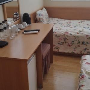 Basic Triple Room with Shared Bathroom