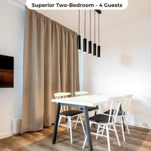 Superior Two-Bedroom Apartment (4 People)