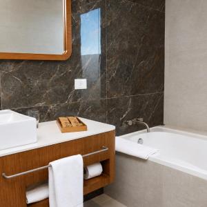 Deluxe Double Room with Bath