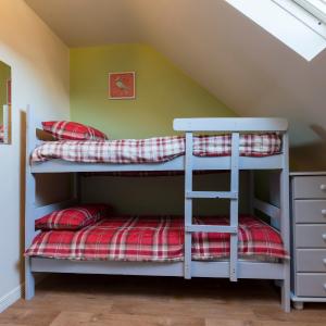 Classic Quadruple Room with Shared Bathroom