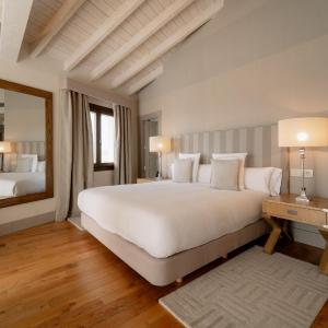 Double Room Mountain View