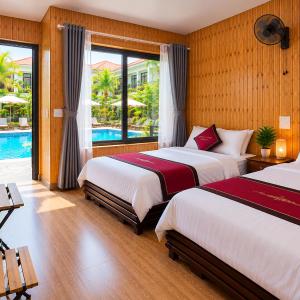 Twin Room with Pool View