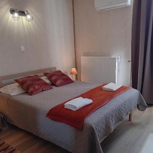 Family Room (2 Adults + 2 Children)