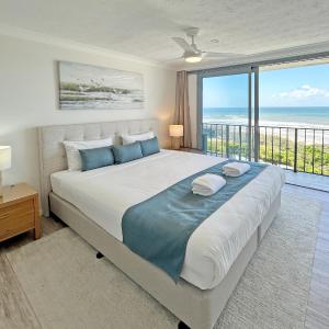 Two-Bedroom Deluxe Apartment with Ocean View