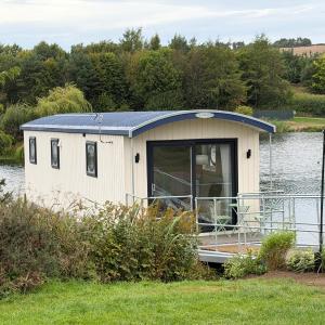 House Boat - Caladh Sona