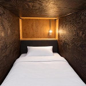 Bed in 10-Bed Mixed Dormitory Room