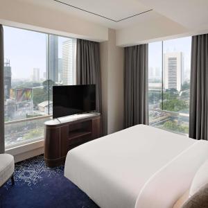 Suite with City View